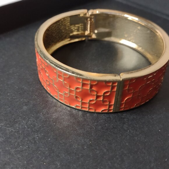 7 Inch Orange And Gold Tone Hinged Bangle - Picture 4 of 9